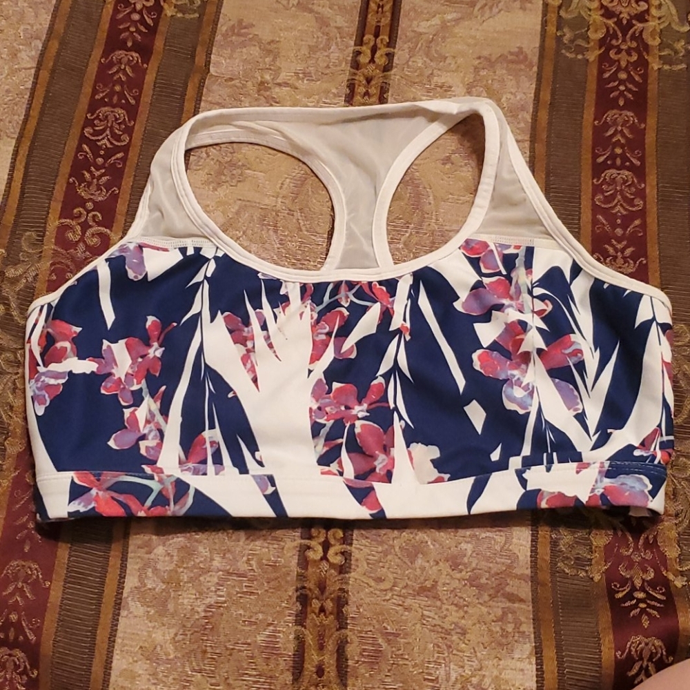 Sports bra